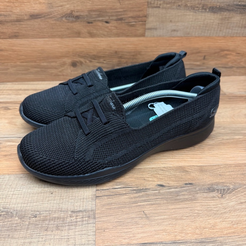 Skechers Microburst 2.0 Irresistible Shoes size Women 9.5  black Slip On Loafer - Picture 2 of 8